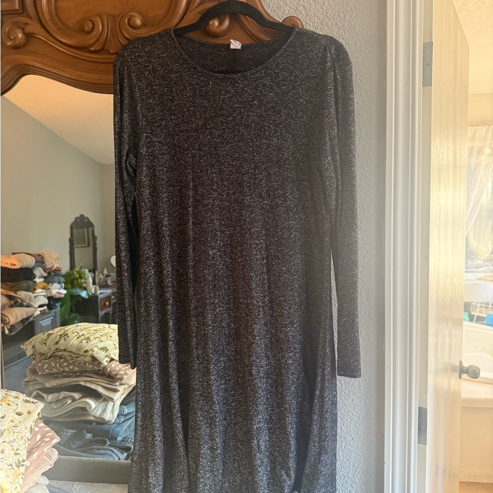 Old Navy Charcoal Long Sleeve Dress